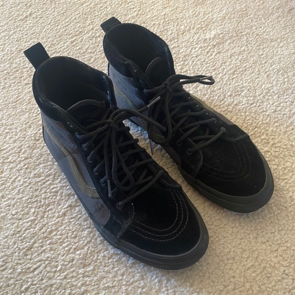 Vans Other - High Top Vans Limited Edition